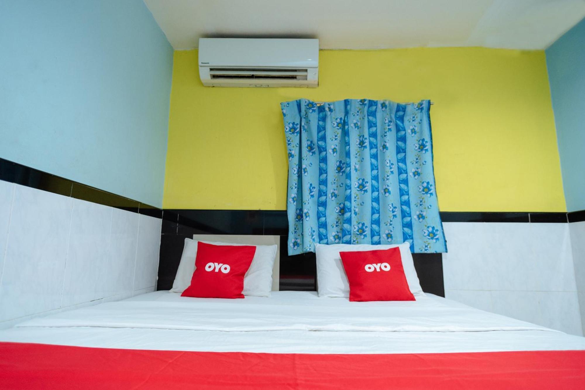 Oyo 90208 Milion Inn Miri Bagian luar foto