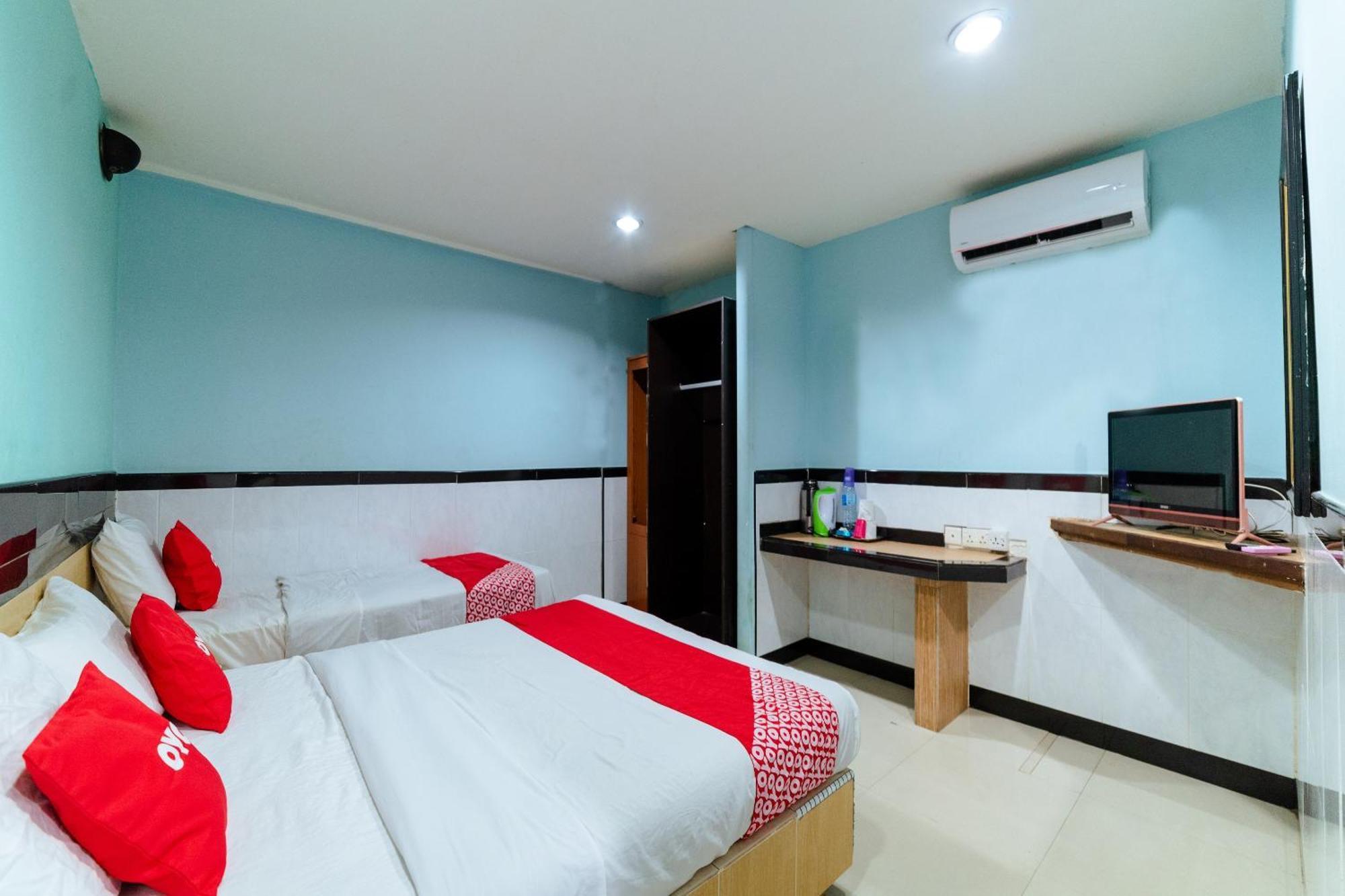 Oyo 90208 Milion Inn Miri Bagian luar foto