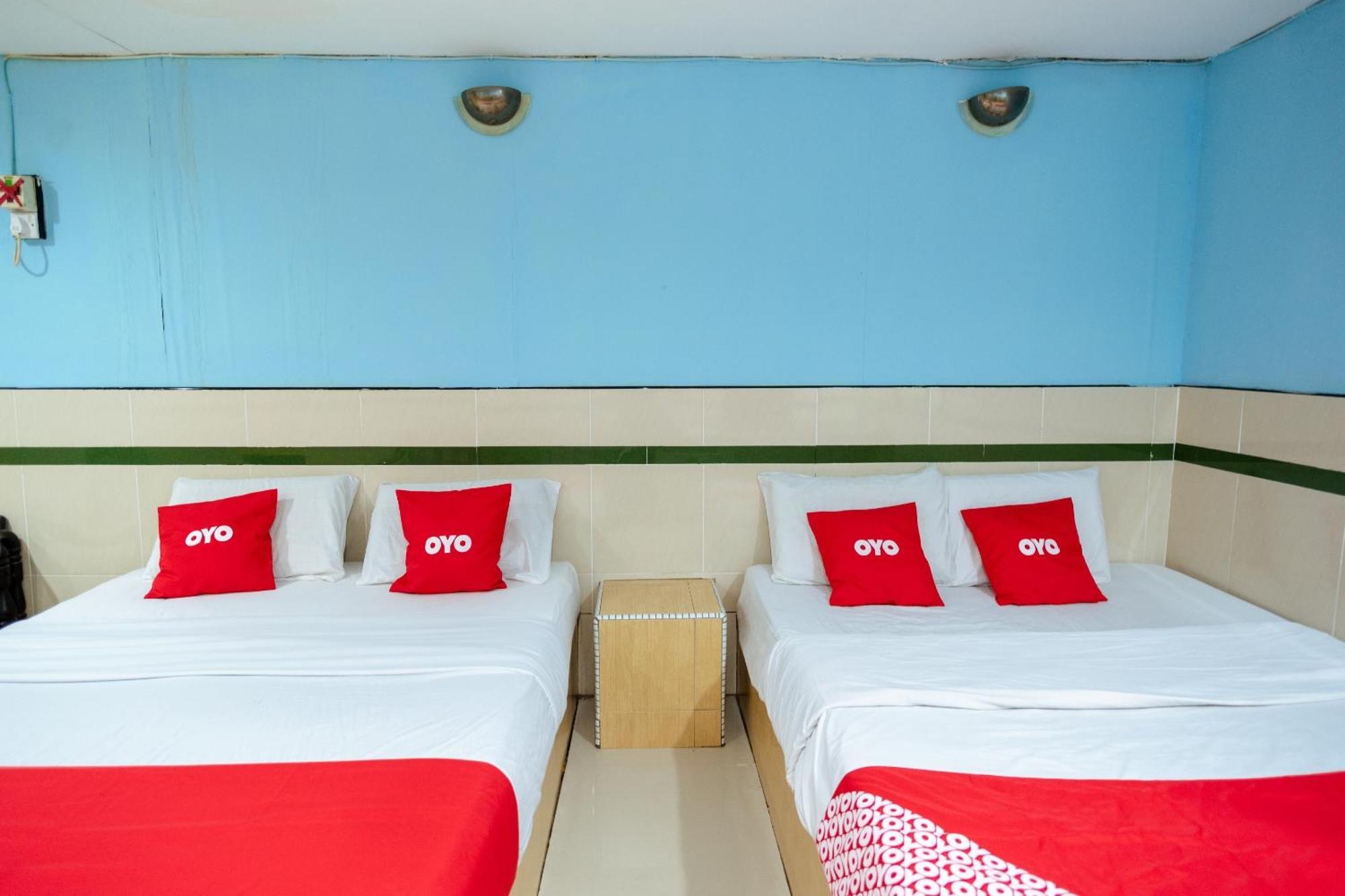 Oyo 90208 Milion Inn Miri Bagian luar foto